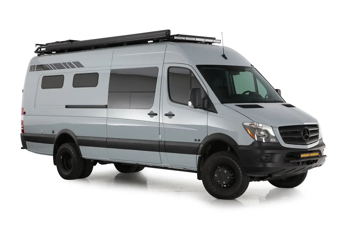 Rb Touring Van Br - 170 Ext 3500 4X4 1