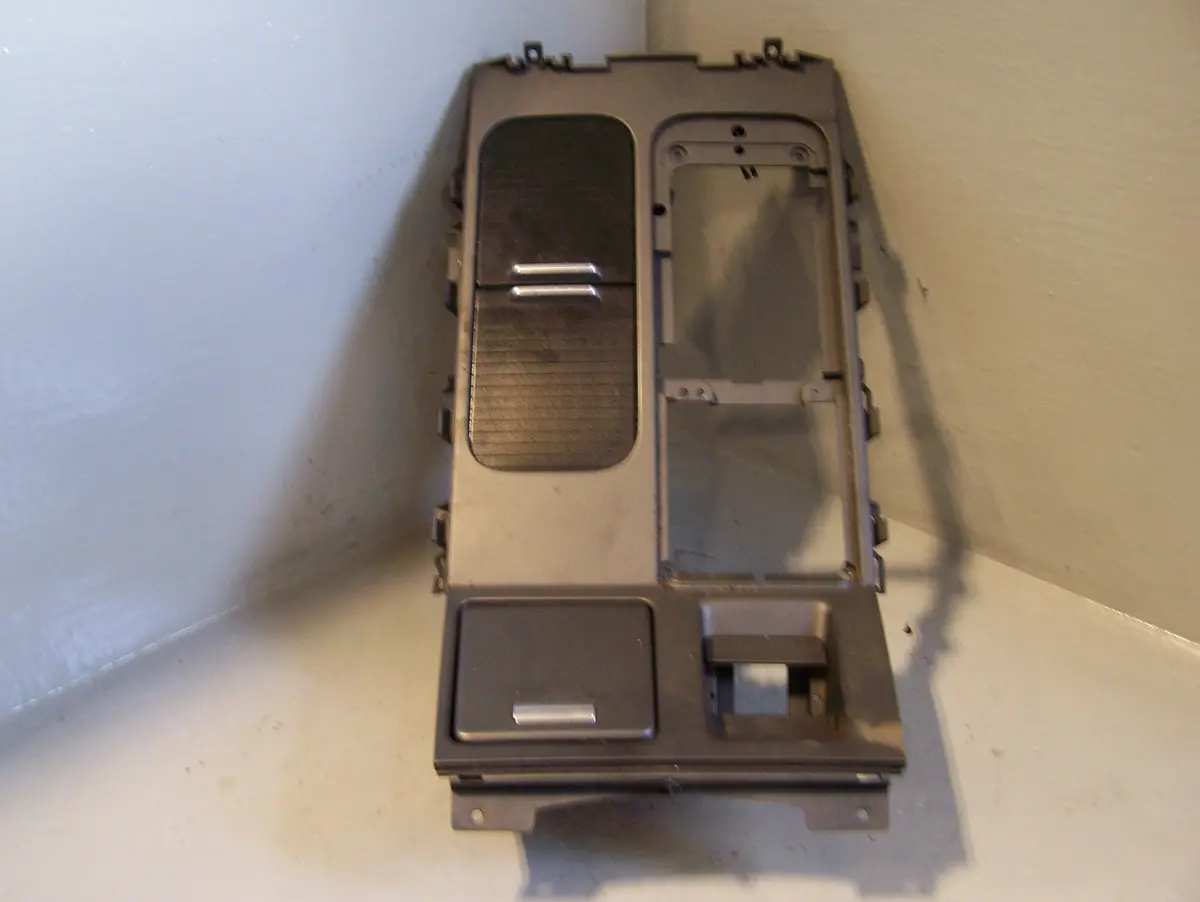 Range Rover L322 Centre Console Fascia Cup Holders 12V Port Black 2006 To 2013 1