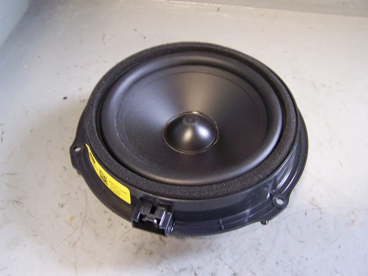 Discovery Sport Door Speaker Bj32-18808-Ce L550 Land Rover 2014 To 2019 1