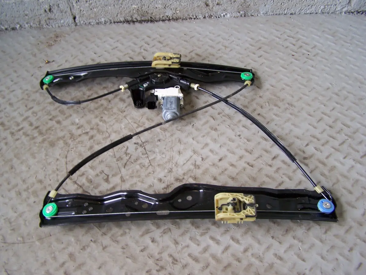 Discovery Sport Window Regulator Near Side Front L550 Land Rover 2014 To 2019 1