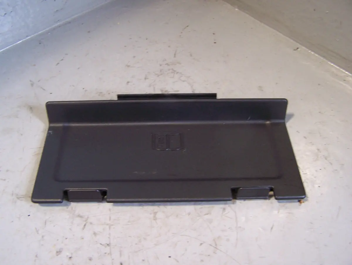 Discovery Sport Fuse Box Cover Hj32-14K016-Ba L550 Land Rover 2014 To 2019 1