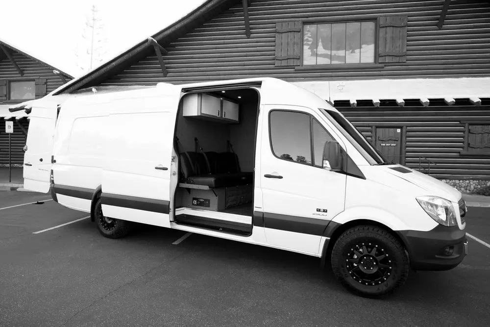 D3 Skis Mobile Shop 1