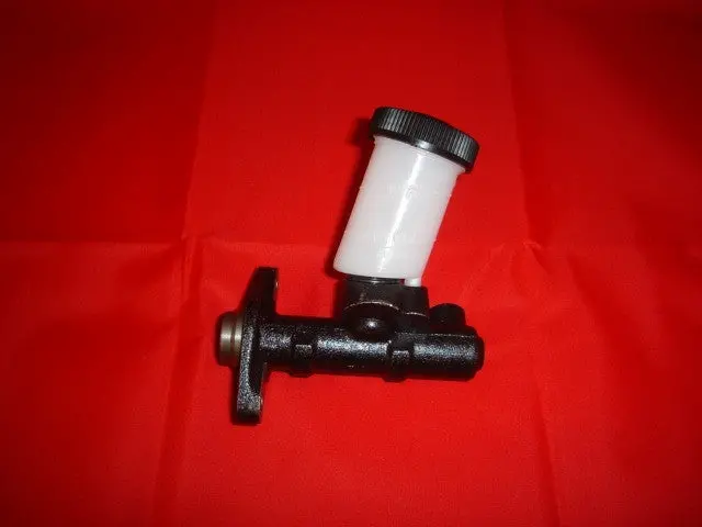 Clutch Master Cylinder 1