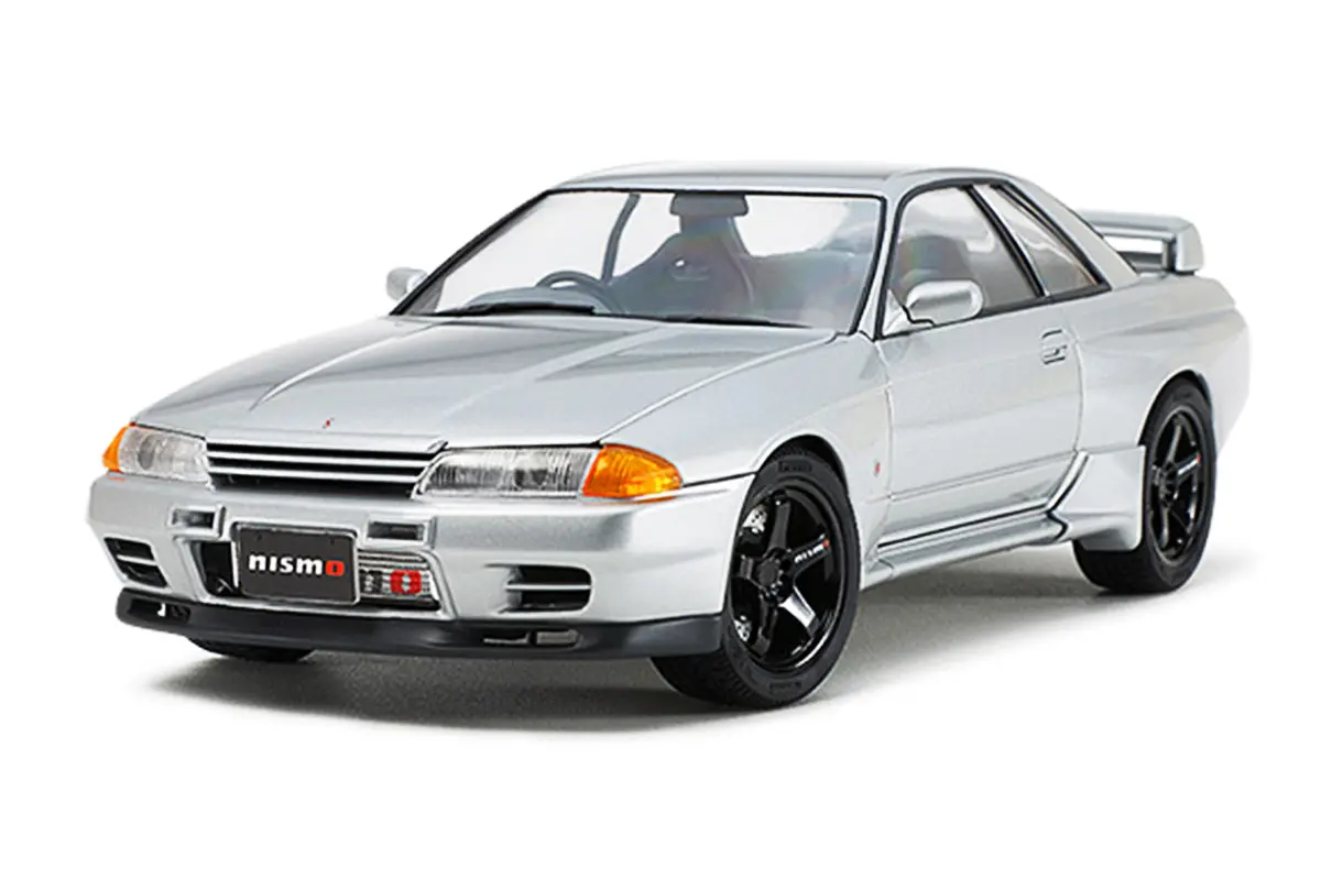 Tamiya 1/24 Nissan Skyline Gt-R (R32) Nismo-Custom Model Car Kit 1