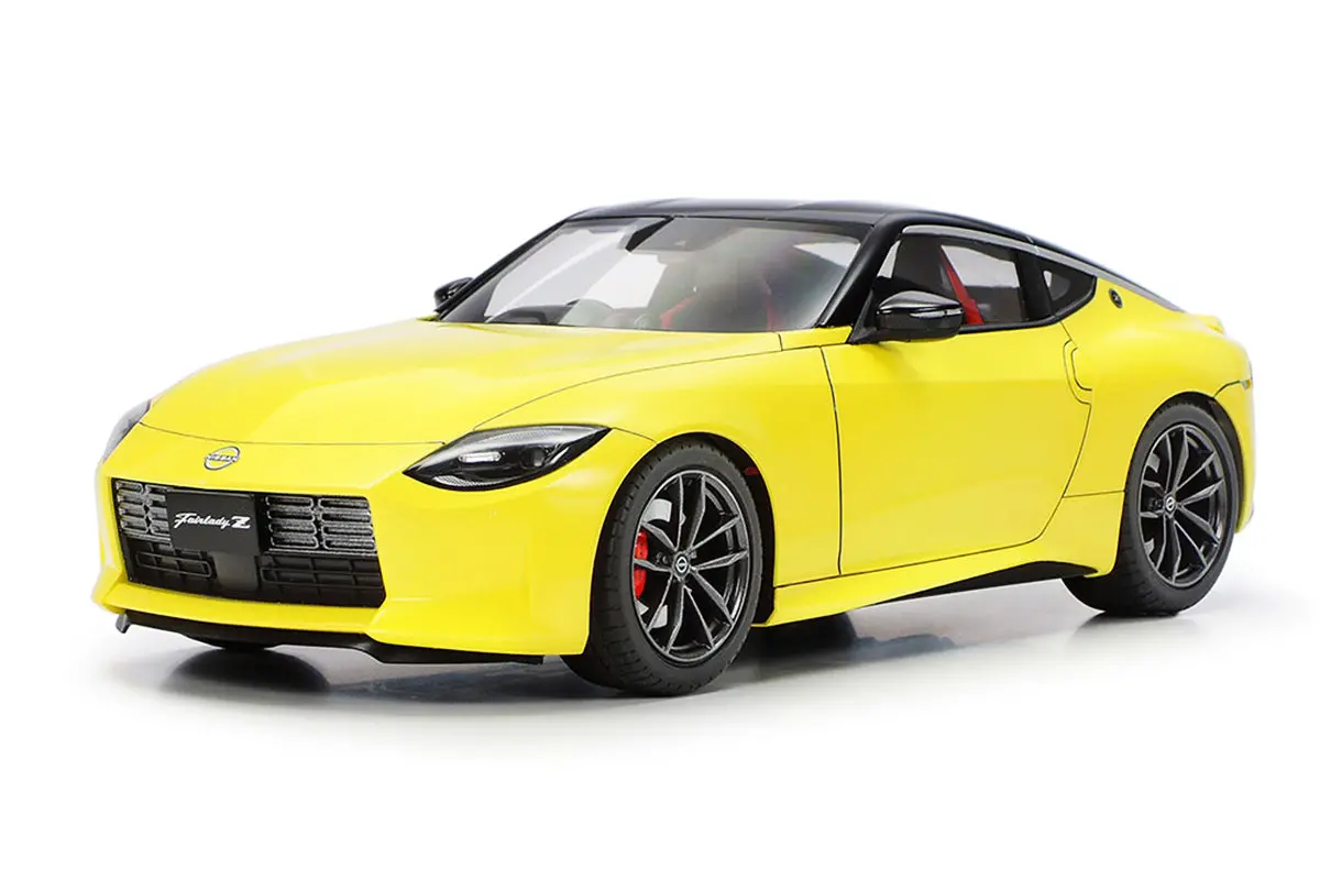 Tamiya 1/24 Nissan Z (Rz34) Model Car Kit 1
