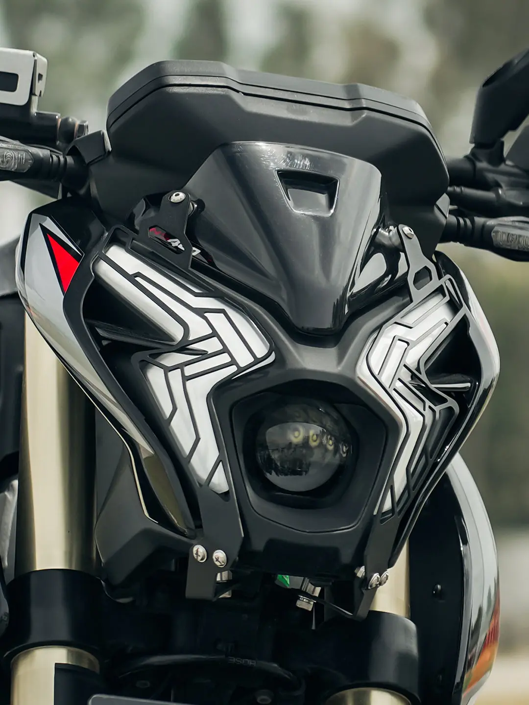 Legundary Bajaj Pulsar Ns400z Venator Headlight Grill 1