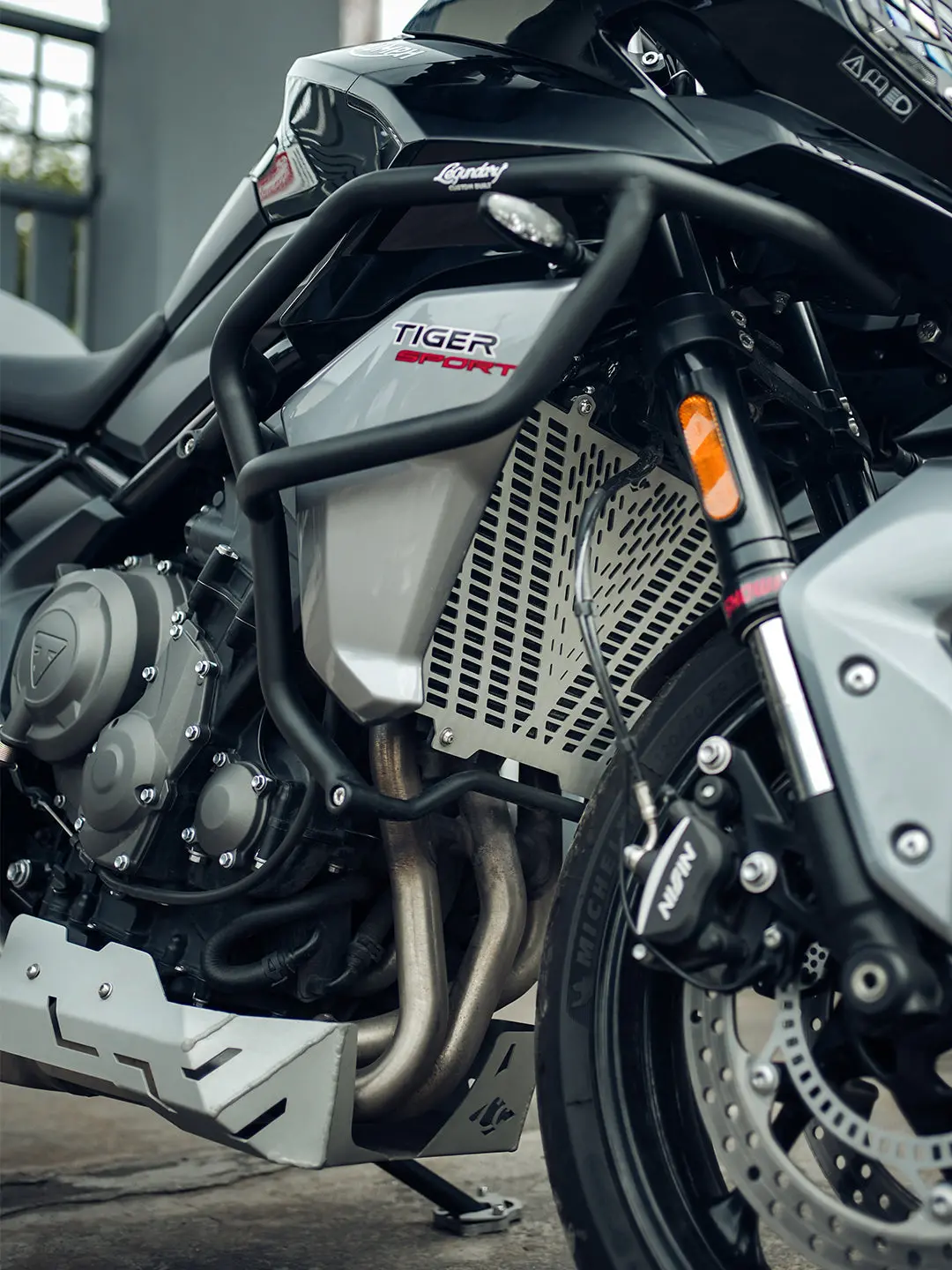 Legundary Triumph Tiger 660 Vector Radiator Grill 1