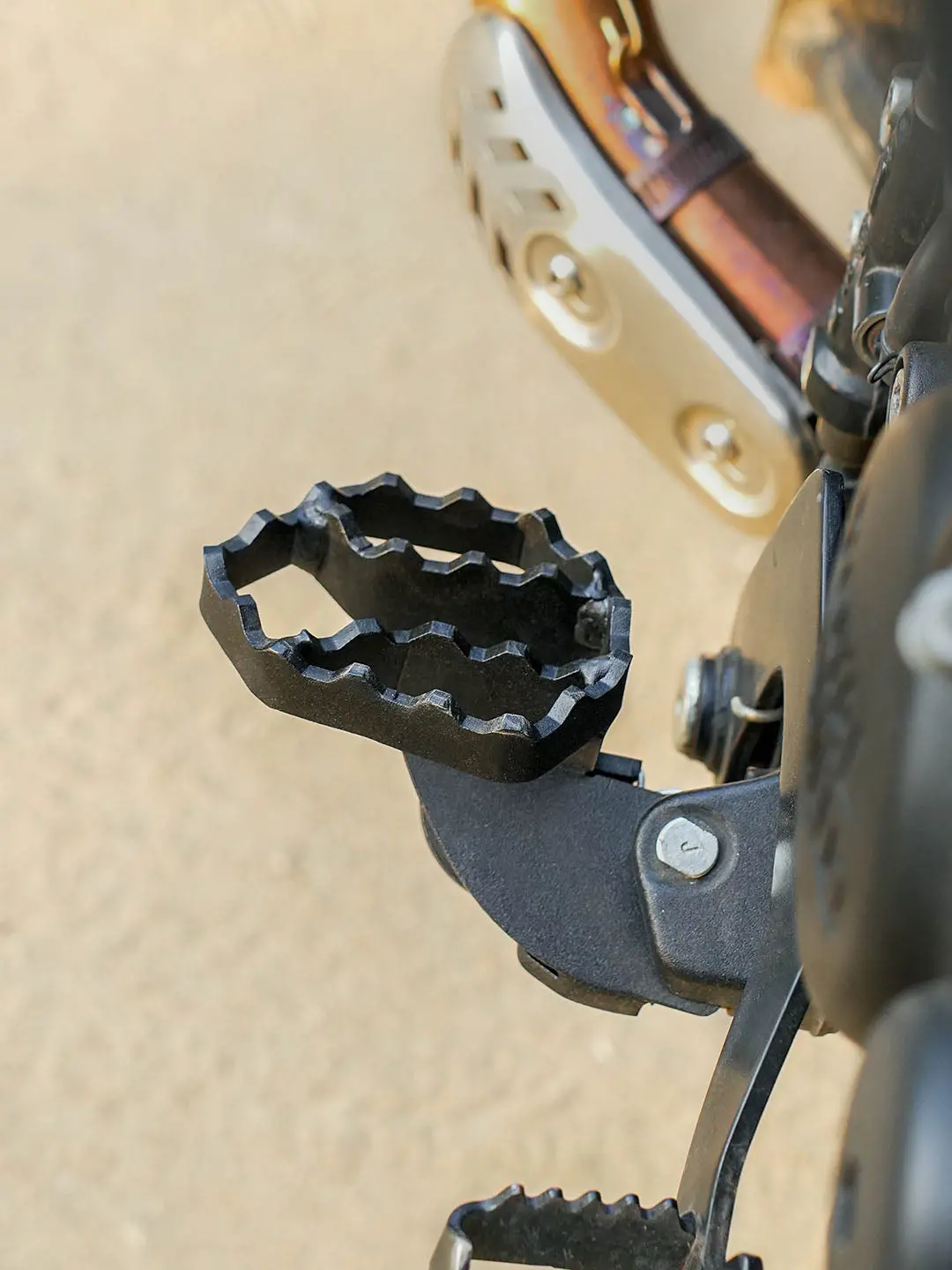 Legundary Re Himalayan 450 Rallytrek Footrest 1