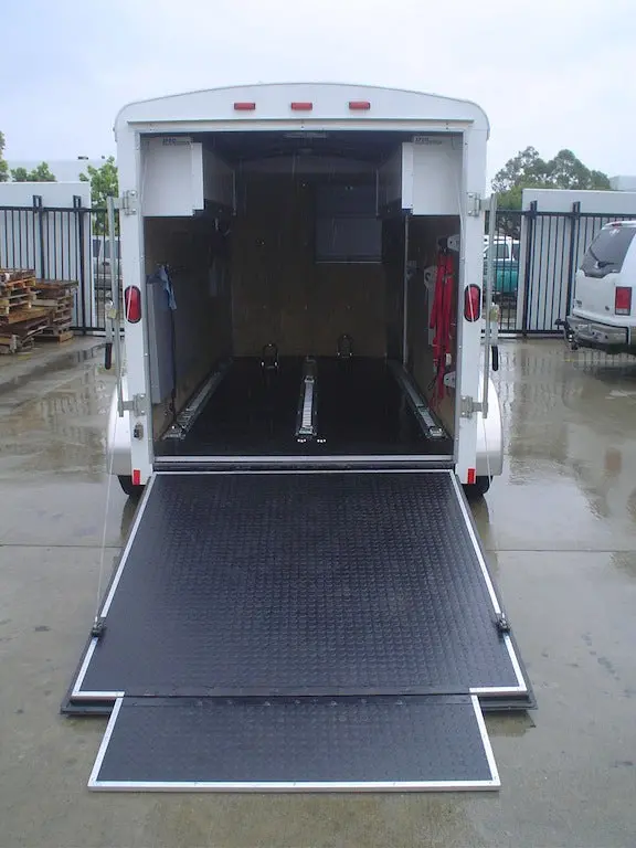 12' Race Trailer 03 1
