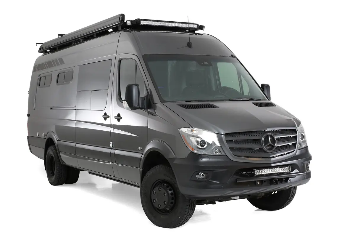 Rb Touring Van Bb - 170 Ext 3500 4X4 1