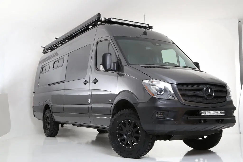 Rb Touring Van Jr - 170" Ex 1