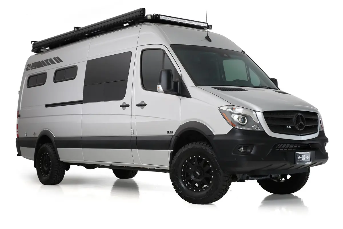 Rb Touring Van Bk - 170 4X4 1