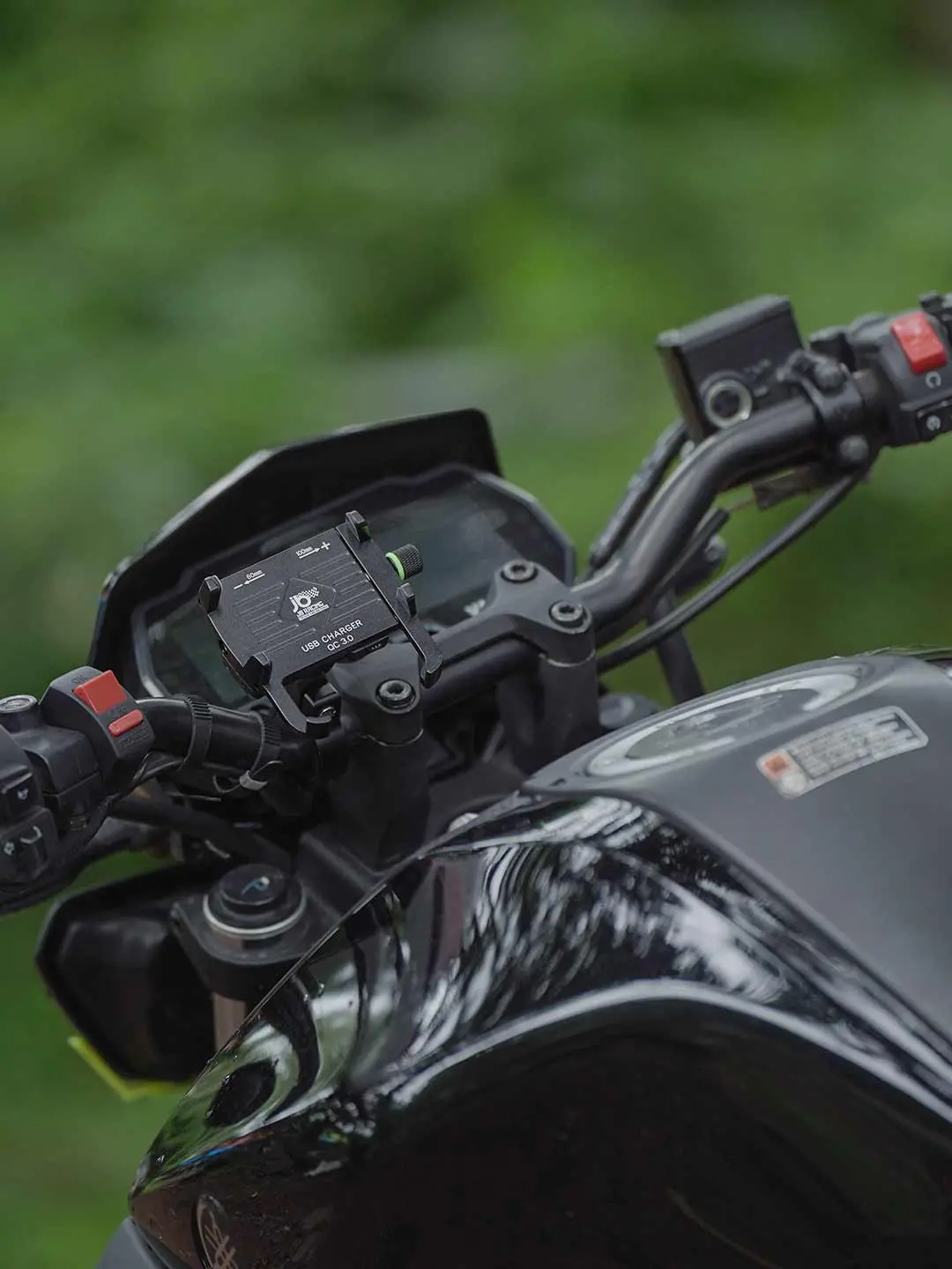 Jb Racing M6 S Mobile Holder With Usb Charger 1