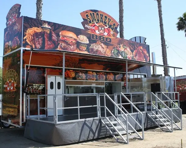 35' Smokeys Bbq 1