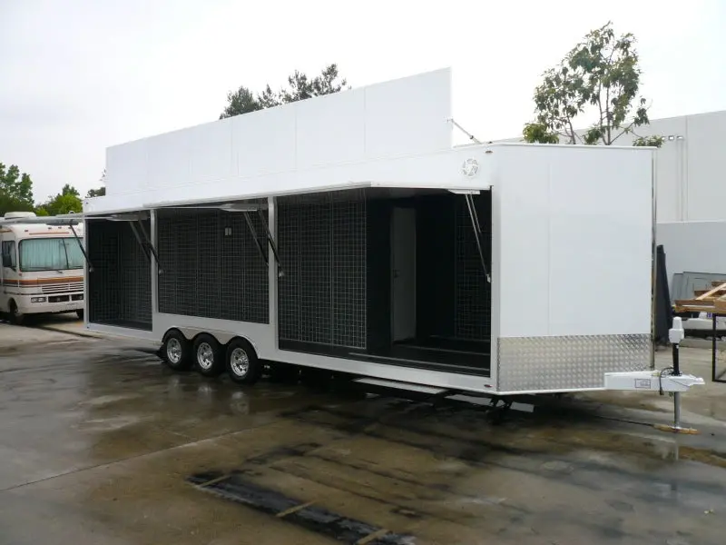30' Display Trailer 1