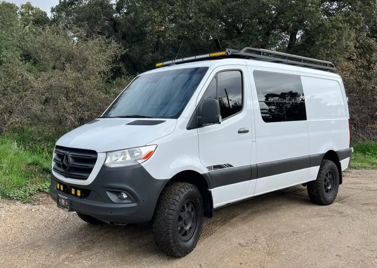 Rb Spec 2 Van - 144 Low Roof 4X4 1