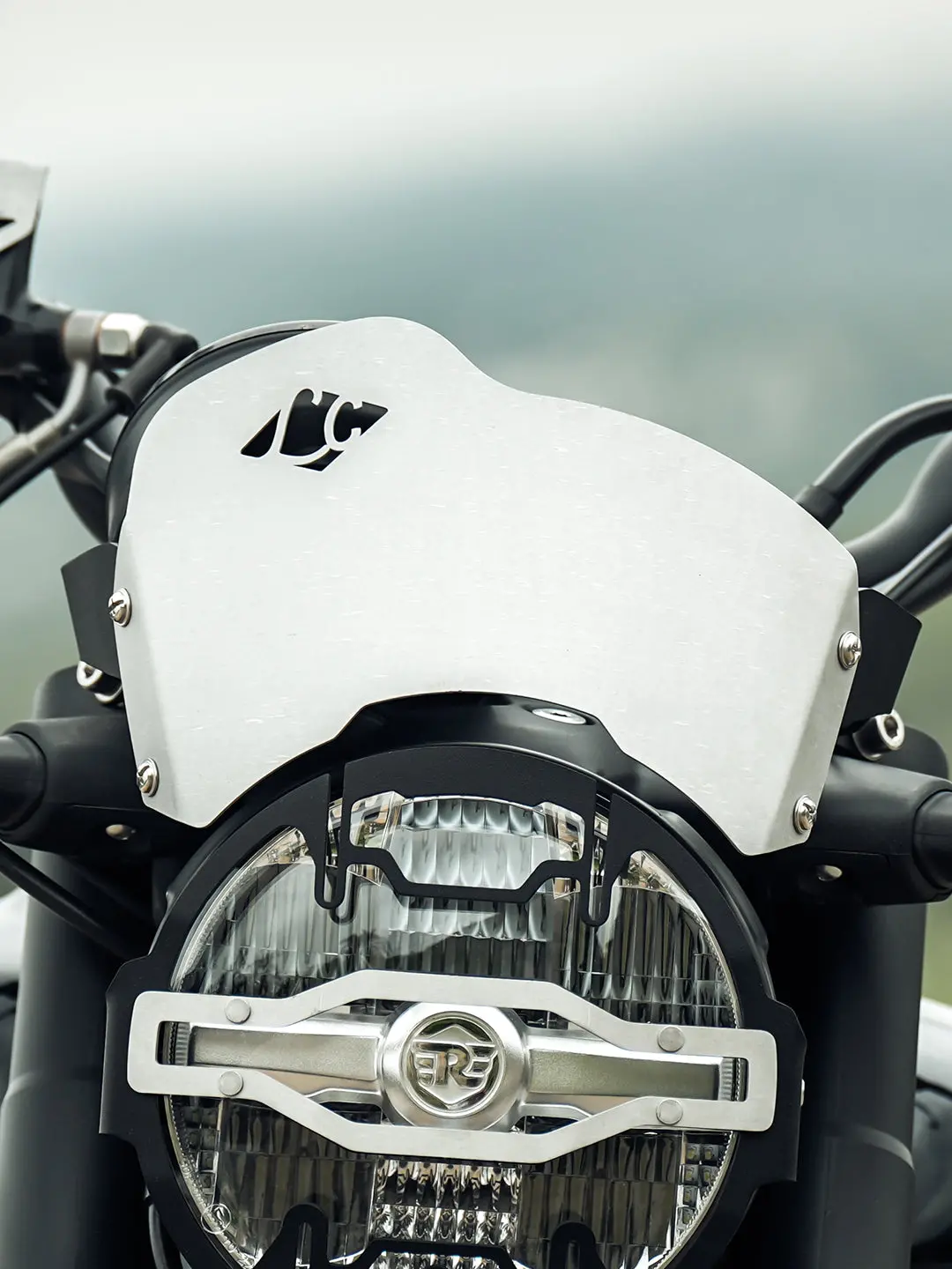 Legundary Re Guerrilla 450 Zephyr Metal Visor 1