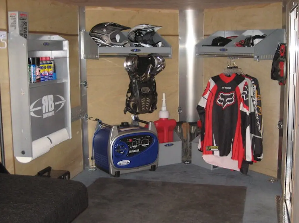 12' Race Trailer 02 1