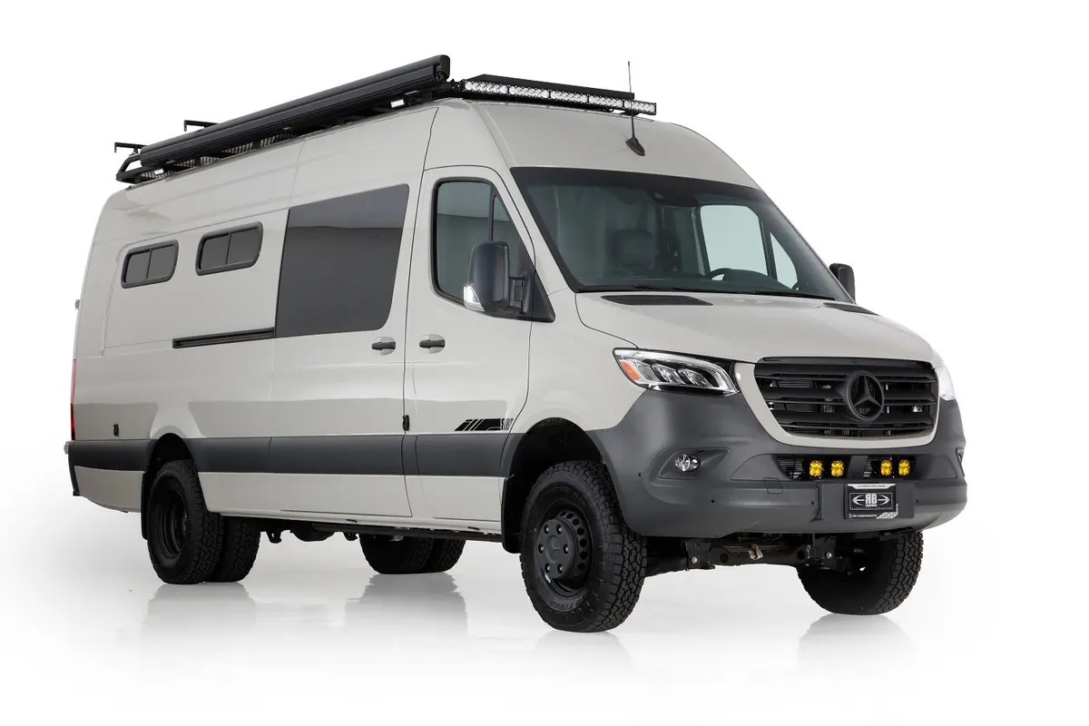 Rb Touring Van Tl - 170 Ext 3500 4X4 1