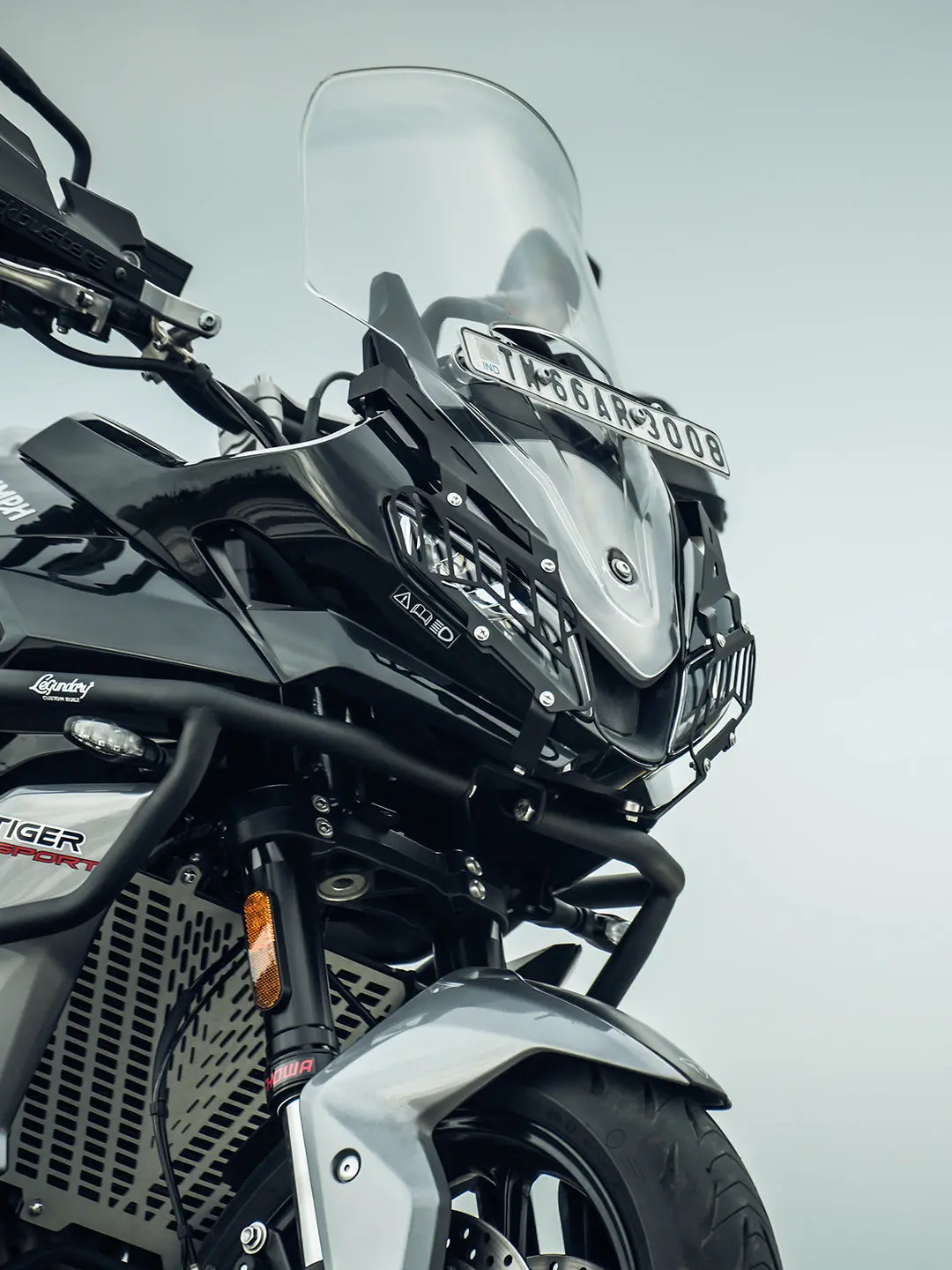 Legundary Triumph Tiger 660 Venator Headlight Grill 1