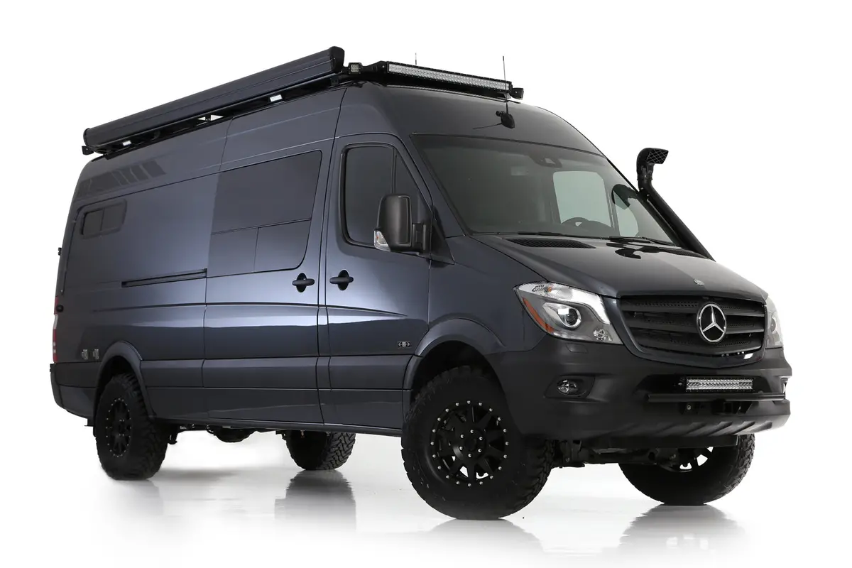 Rb Touring Van Sawtooth 04 - 170" 4X4 1