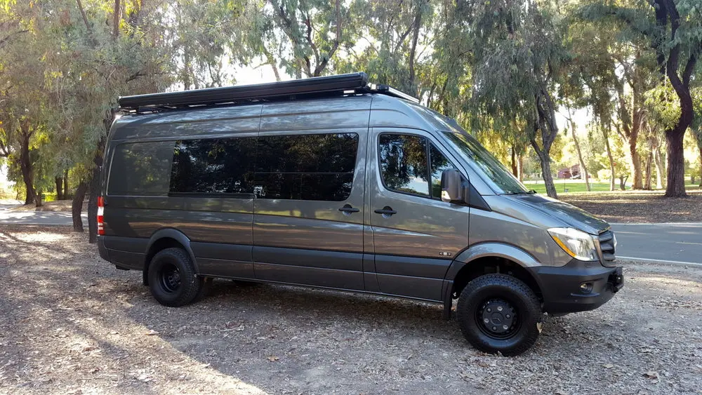 Rb Touring Van Rs - 170" 4X4 1
