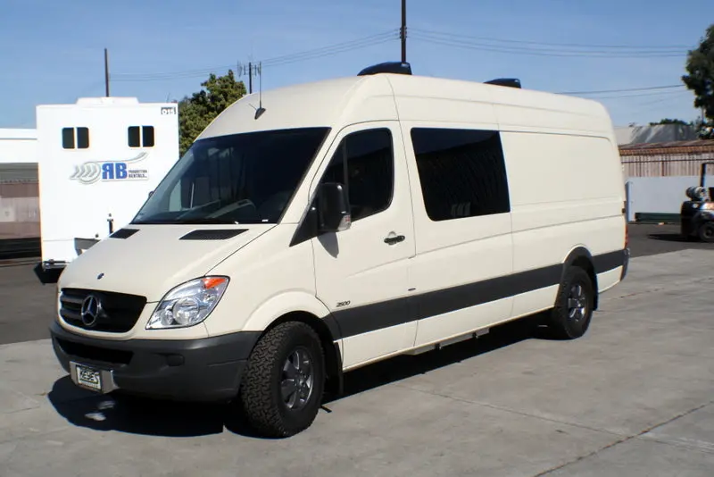 Rb Gear Hauler Van Sleek Family 02 - 170" 1