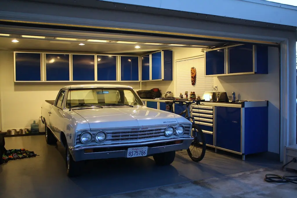 Gg Custom Garage 1