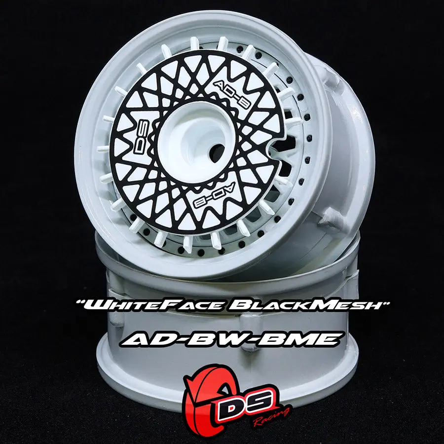 Aero Drift Wheel Cover - Flat White W/ Black Mesh 1