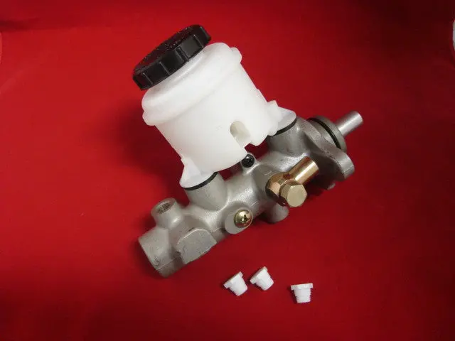 2001-2005 Miata Brake Master Cylinder 1