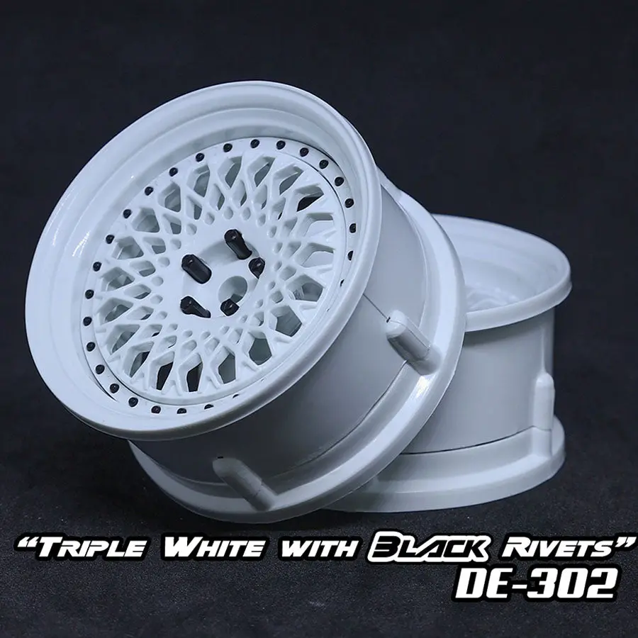 De Mesh Wheel Set - Triple White W/ Black Rivets 1