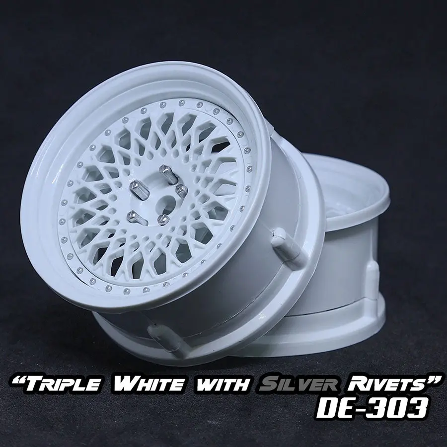 De Mesh Wheel Set - Triple White W/ Silver Rivets 1