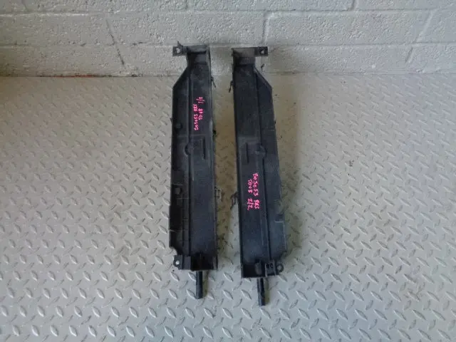 Range Rover Sport Radiator Brackets Mounts Pair 3.6 Tdv8 2006 To 2009 1