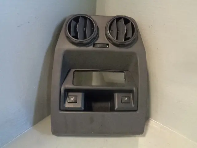 Centre Console Rear Air Vents Heated Seat Switches Discovery 3 Range Rover Sport 1