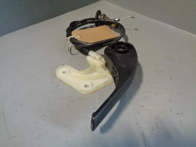 Range Rover L322 Bonnet Release Lever And Cable Assembly 2002 To 2009 1