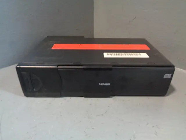 Range Rover L322 Cd Changer 65.12-6 913 389 6 Disc 2002 To 2005 Land Rover 1