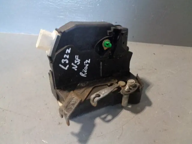 Range Rover L322 Door Lock Actuator Solenoid Near Side Front 2002 To 2010 1