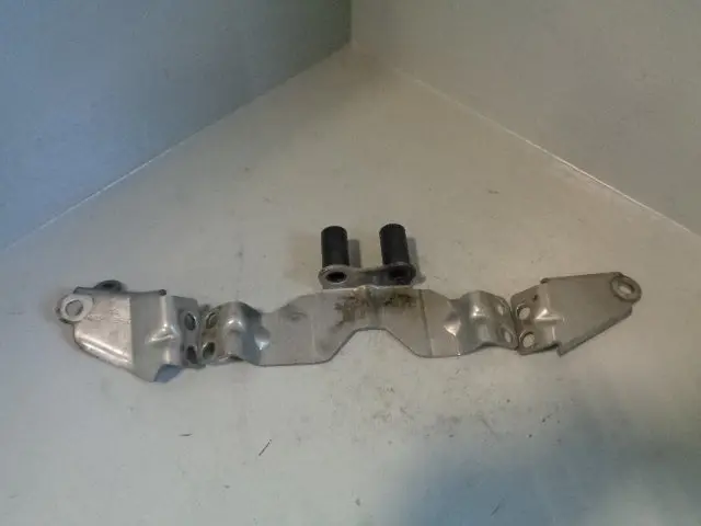 Exhaust Crossover Link Pipe Bracket Discovery 4 Tdv6 Land Rover 4H2q-5K229 1