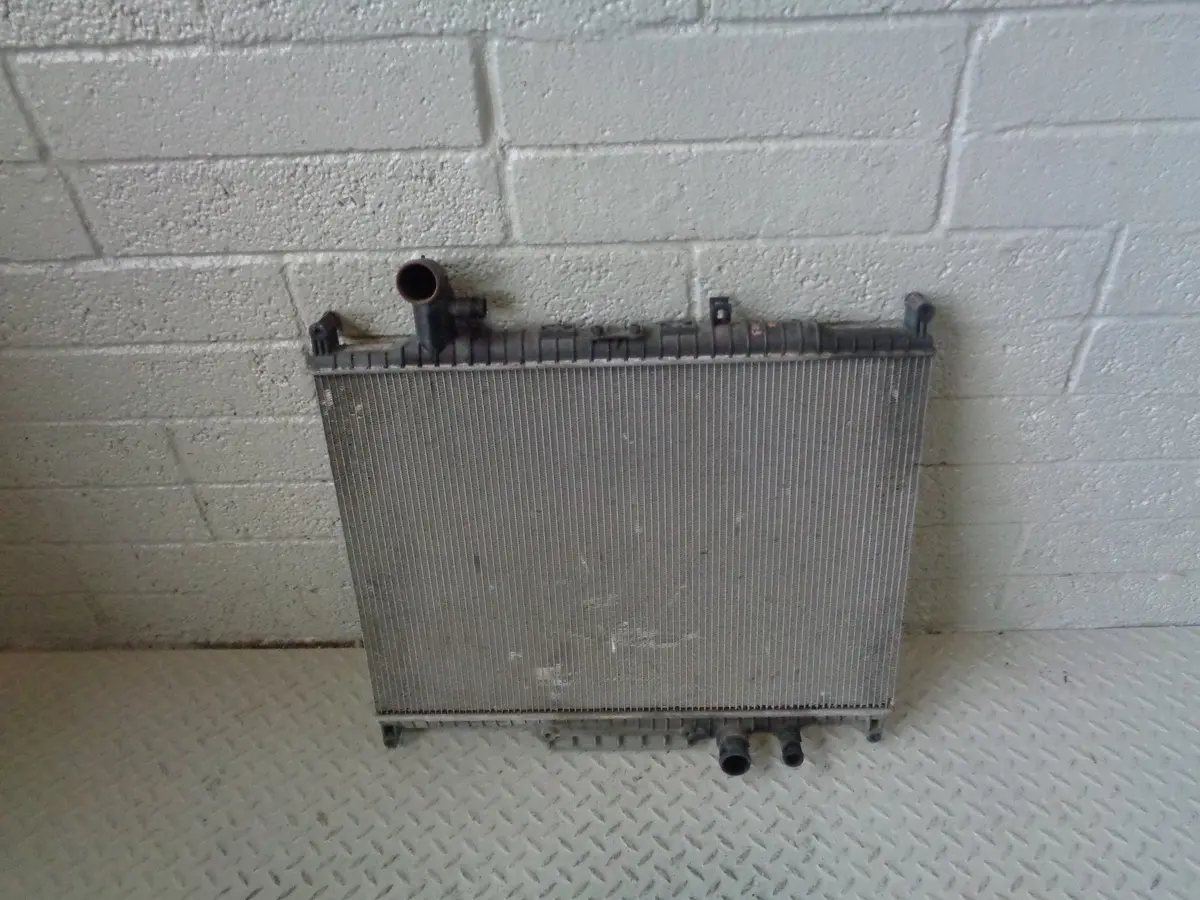 Discovery 4 Radiator Engine Cooling Sdv6 / Tdv6 3.0 Land Rover 2009 To 2016 1