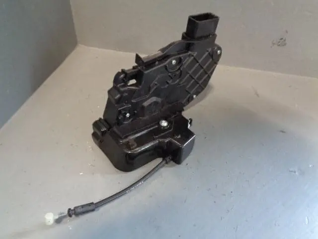 Freelander 2 Door Lock Actuator Solenoid Off Side Rear Land Rover 2006 To 2011 2