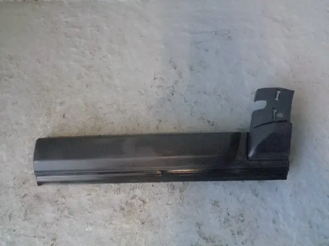 Discovery 4 Door Trim Near Side Rear Lower Pod Land Rover 2009 To 2016 1