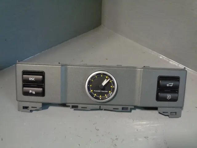 Range Rover L322 Clock Tailgate Release Dsc And Pdc Controls Yul501250 1