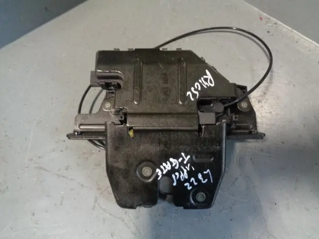 Range Rover L322 Tailgate Lock Latch Actuator Solenoid Upper 2002 To 2013 1
