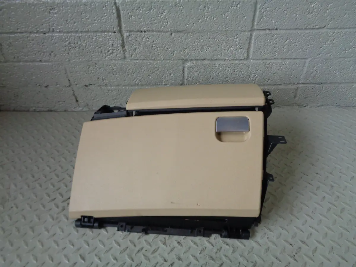 Discovery 3 Glove Box Upper And Lower In Alpaca Land Rover 2004 To 2009 1