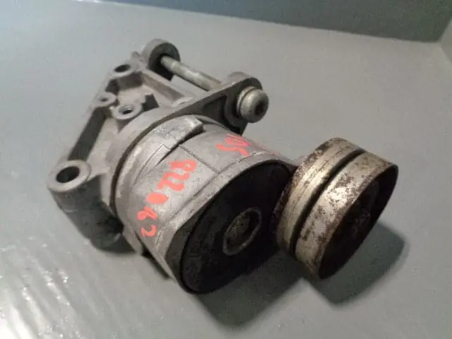 Discovery 2 Td5 Alternator Drive Belt Tensioner Pulley Err6951 Land Rover 2