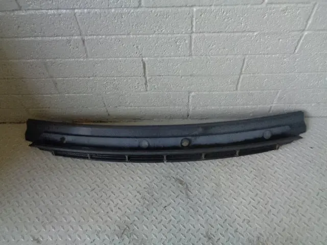 Discovery 2 Scuttle Panel Front Windscreen Trim Land Rover 1998 To 2004 1