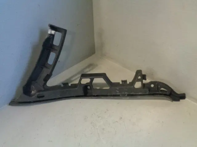 Range Rover Sport Bumper Support Bracket Off Side Rear L320 Dqn000061 1