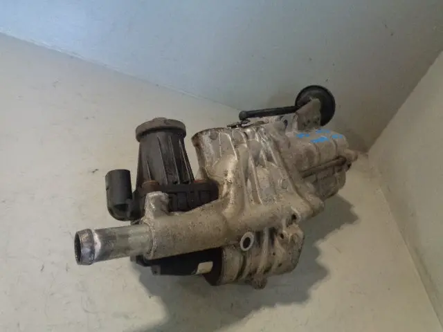 Discovery 4 Egr Valve And Cooler 3.0 Tdv6 Left Side Range Rover Sport L320 1
