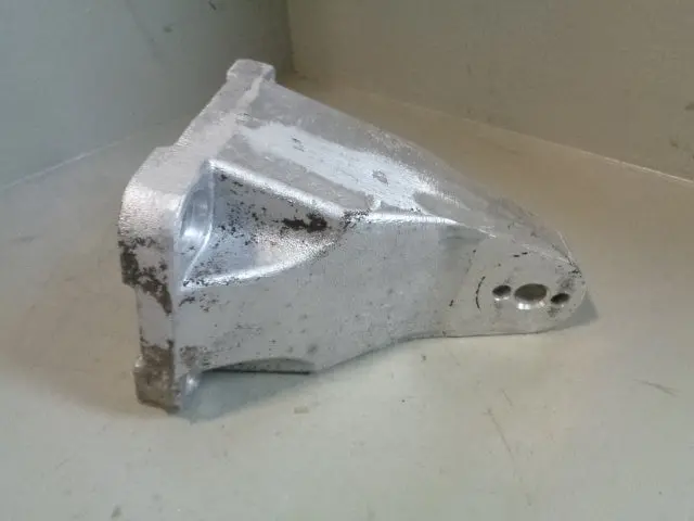 Discovery 2 Engine Mount Bracket 2.5 Td5 Anr6622 Land Rover 1998 To 2004 1