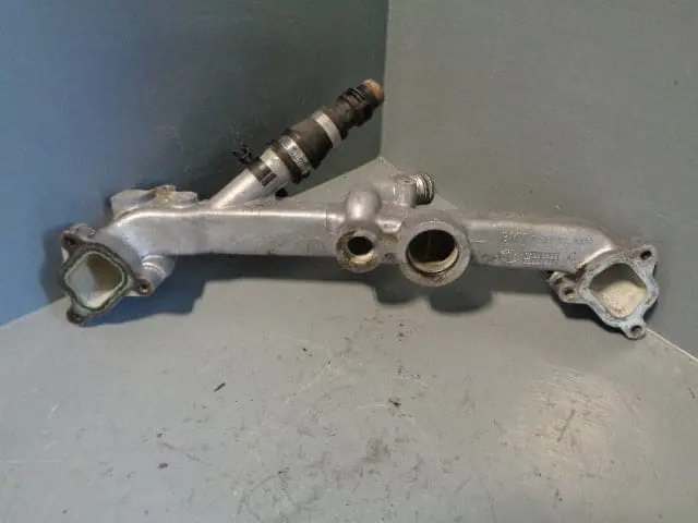 Range Rover 4.4 V8 L322 Coolant Manifold 1153-1 702 2009  2002 To 2006 1